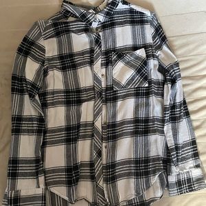 Hello today I am selling a large used Arizona Jean company mens flannel